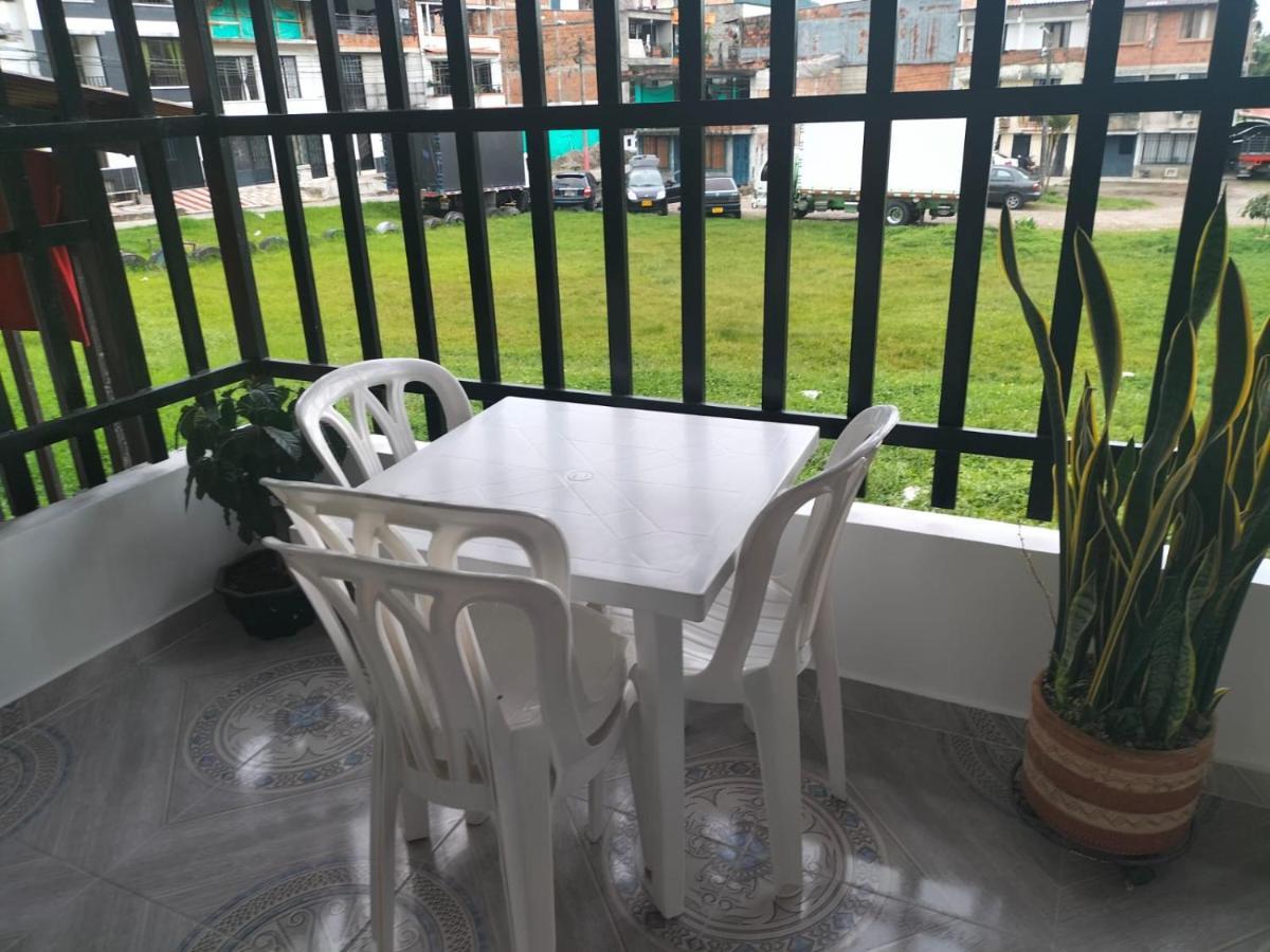 Apartamentos Family Santa Rosa de Cabal Kültér fotó