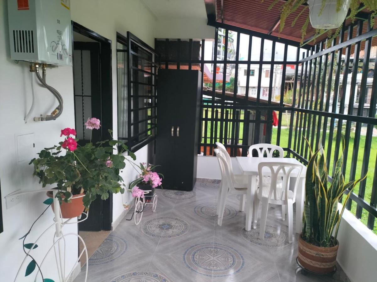 Apartamentos Family Santa Rosa de Cabal Kültér fotó